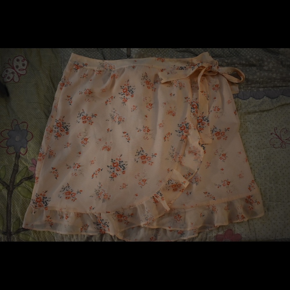 Size 12 Loft mini skirt